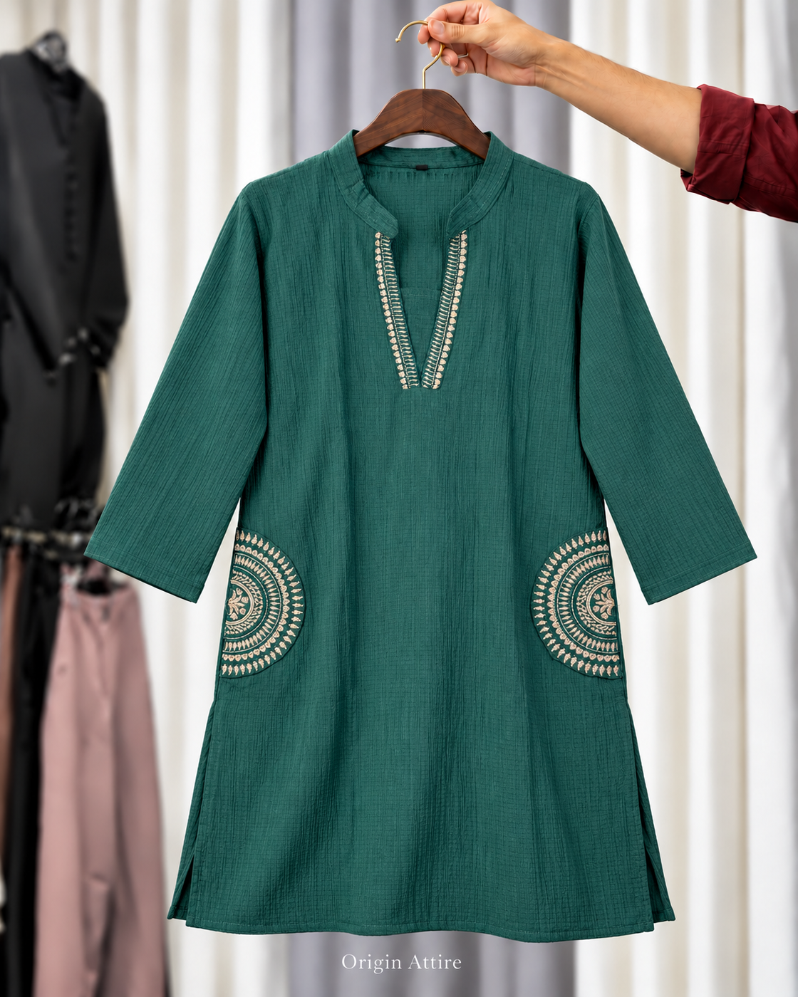 Color Petrol Green